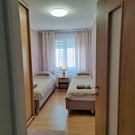 Dwupokojowe Mieszkanie Nowy Dwór Mazowiecki Exteriör bild